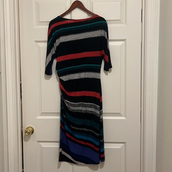 Kasper dress size 12, multicolored striped 3/4 sleeves, ruching on side - Picture 4 of 4